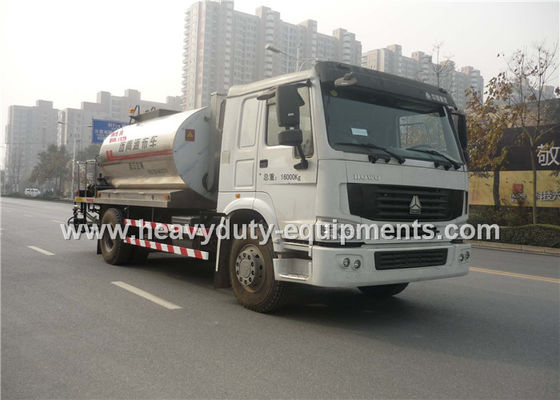 Κίνα Τοποθετημένο φορτηγό βυτιοφόρο ασφάλτου τύπων υγρό με την παραγωγή 5 τόνος/Χ αντλιών προμηθευτής