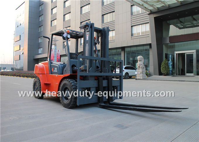 7000kg βιομηχανική Forklift μηχανή 600mm φορτηγών CHAOCHAI κέντρο φορτίων